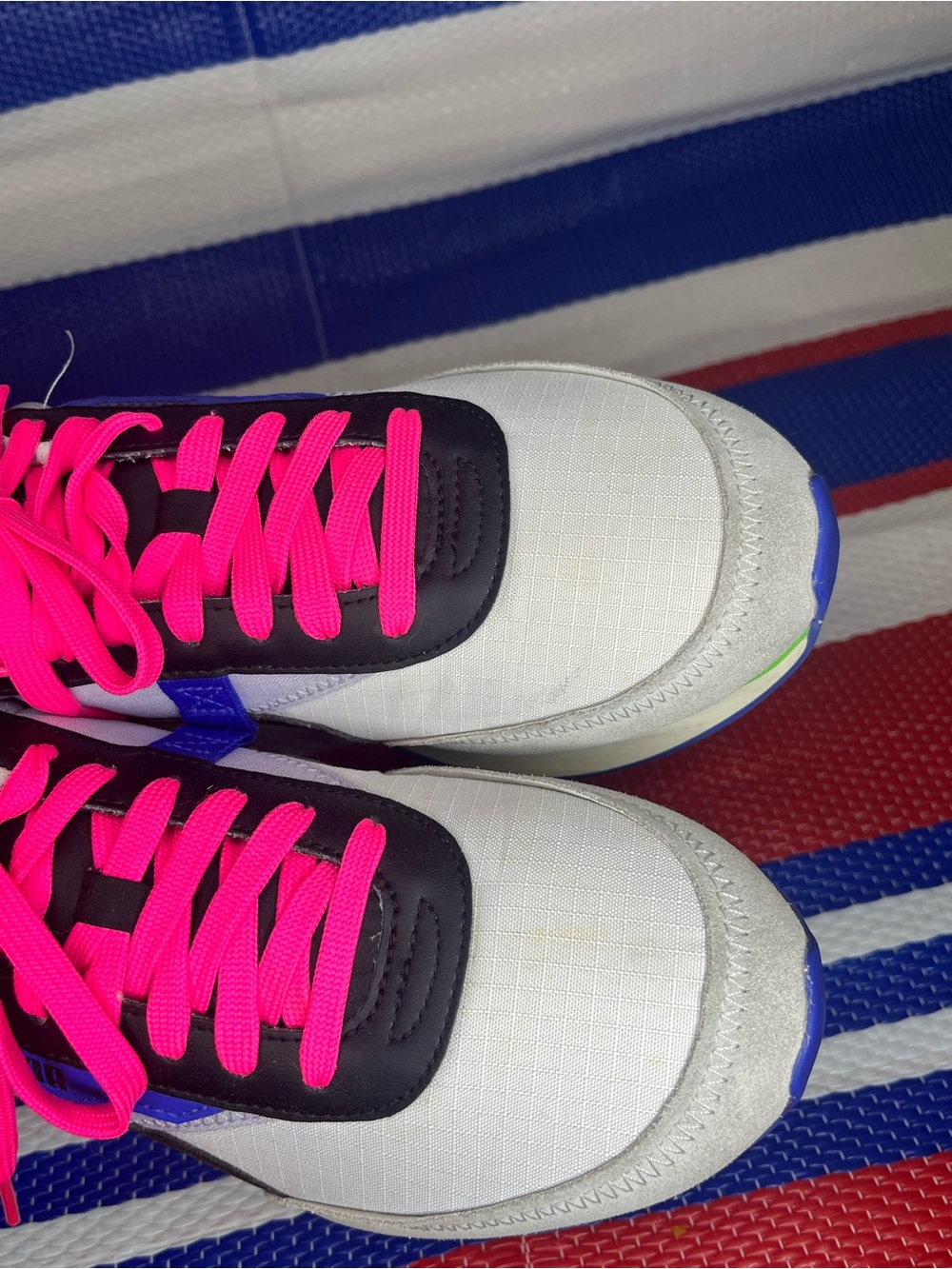 Puma Future Rider Play On Two Tone Retro 90’s Style Fashion Sneakers Size 7.5 - Picture 14 of 16